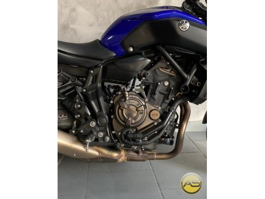 YAMAHA MT-07 - foto 5