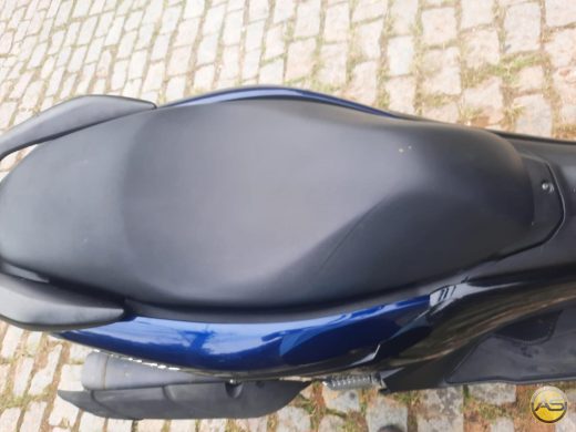 YAMAHA N MAX 160 - foto 4