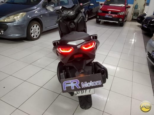 YAMAHA XMAX 250 - foto 2