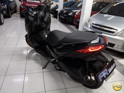 YAMAHA XMAX 250 - foto 3