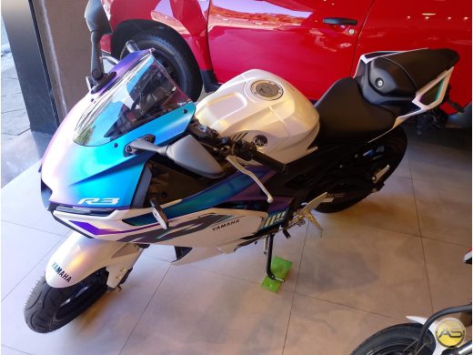 YAMAHA YZF R3 ABS - foto 3