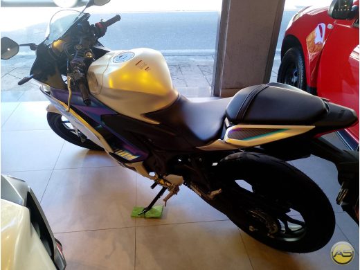 YAMAHA YZF R3 ABS - foto 4