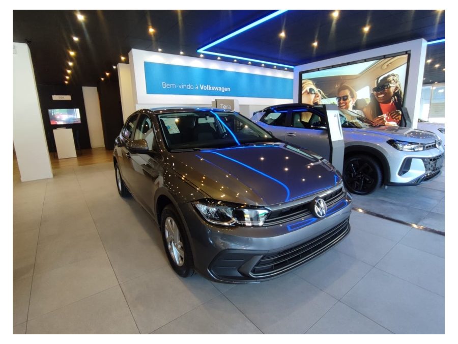 VOLKSWAGEN Polo - foto 1