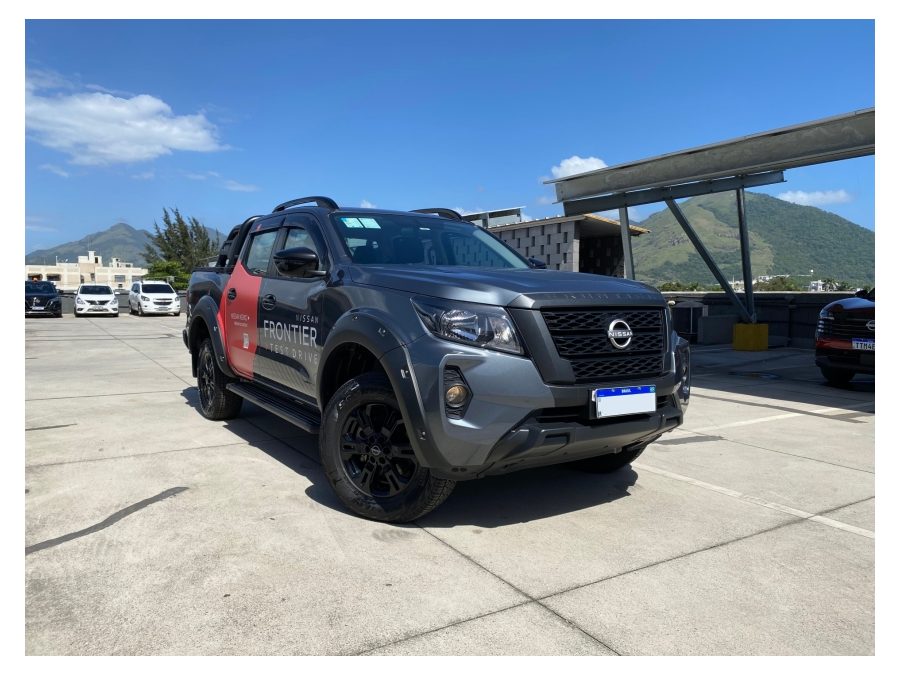 NISSAN Frontier - foto 1
