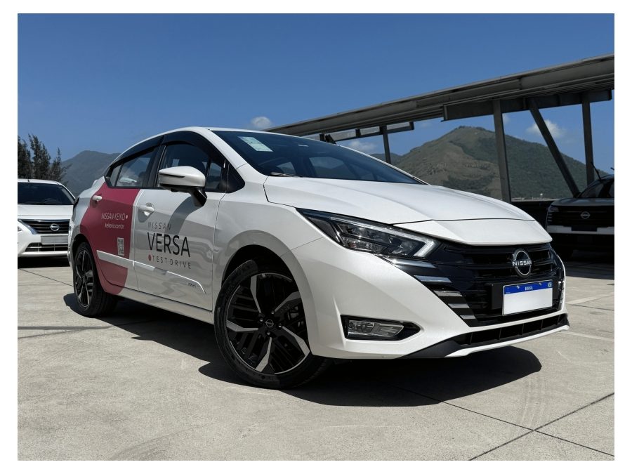 NISSAN Versa - foto 1