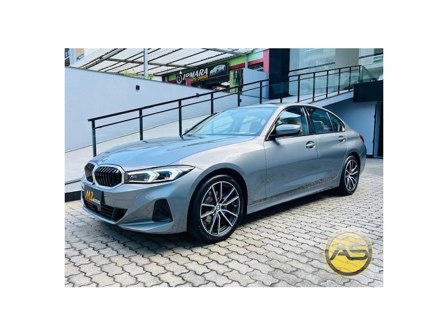 BMW 320i - foto 1
