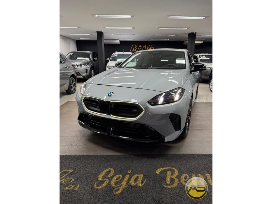 BMW M 135i - foto 1