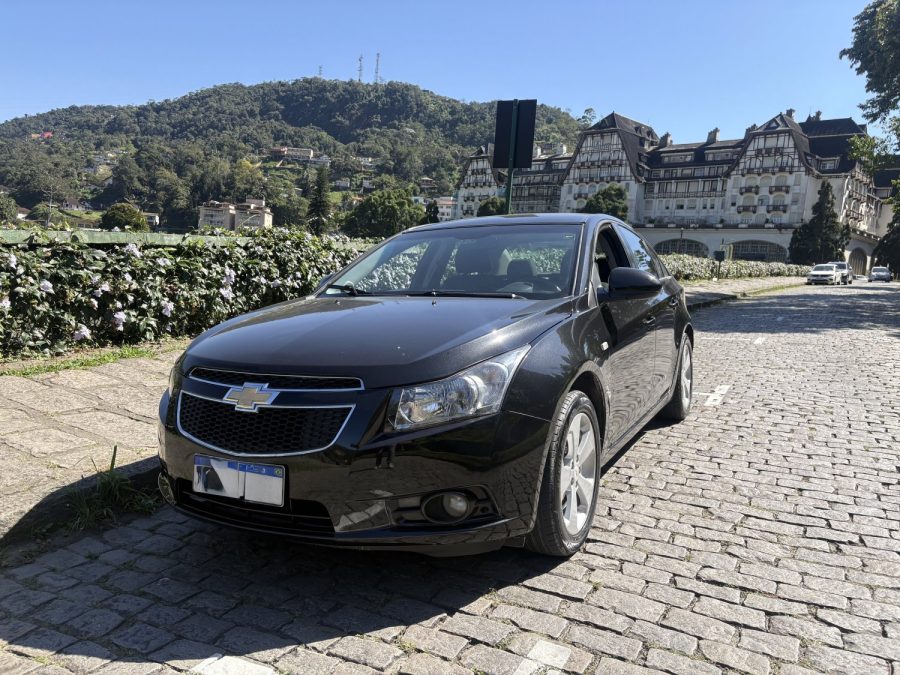 CHEVROLET Cruze - foto 1
