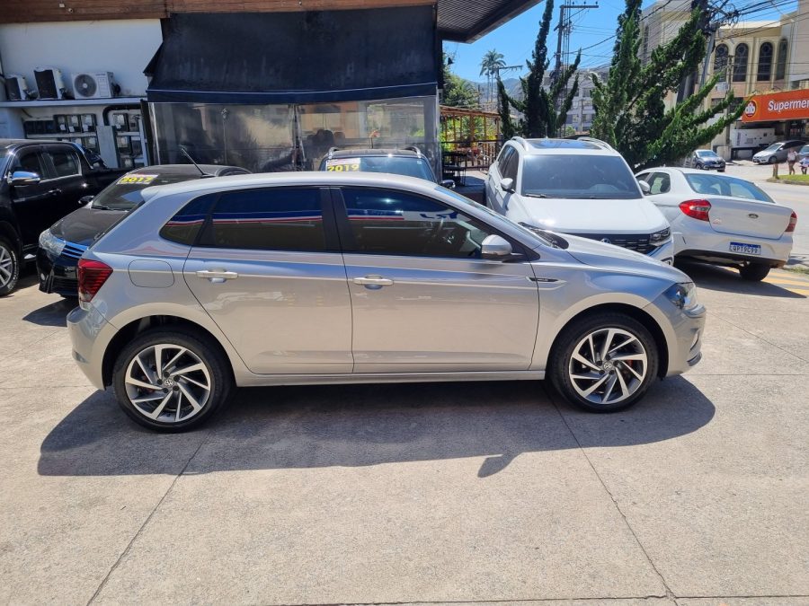 VOLKSWAGEN Polo - foto 1