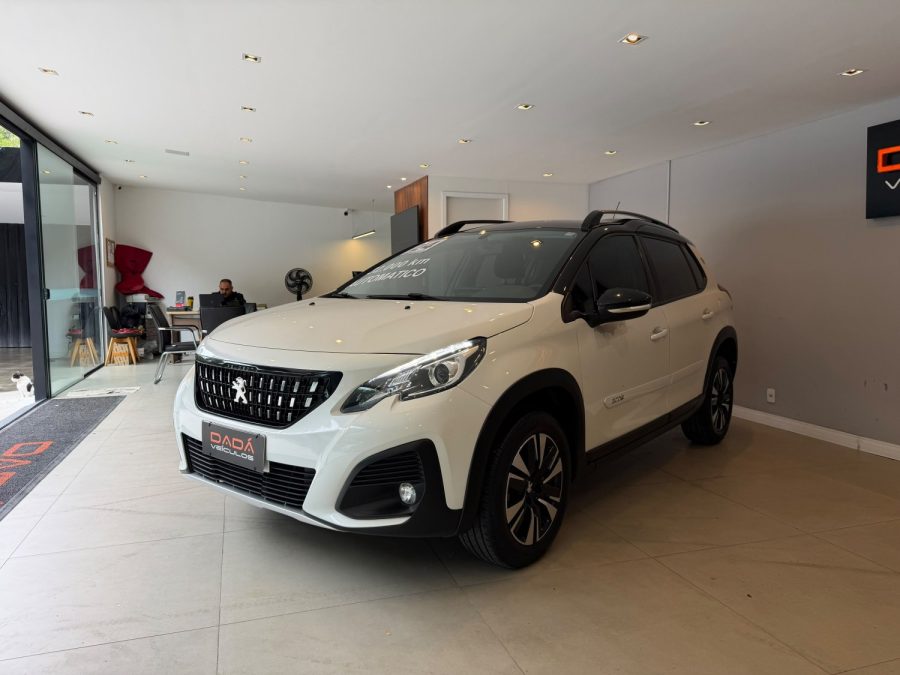 PEUGEOT 2008 - foto 1