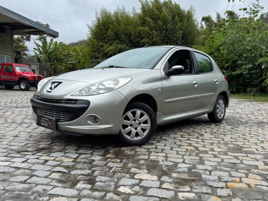 PEUGEOT 207 - foto 1