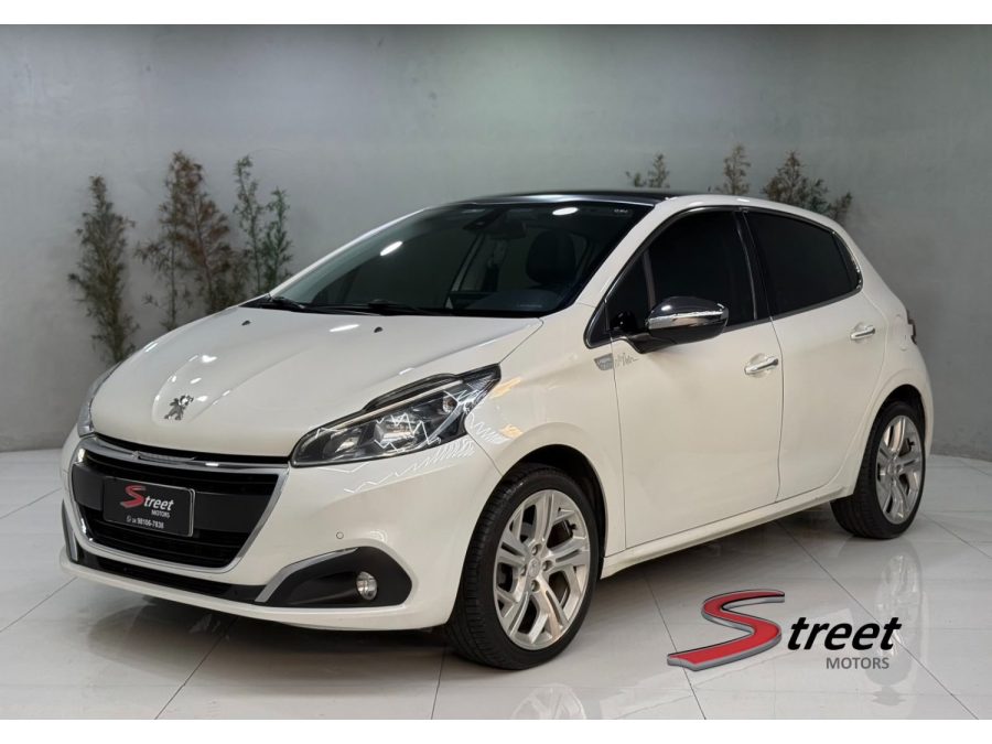 PEUGEOT 208 - foto 1