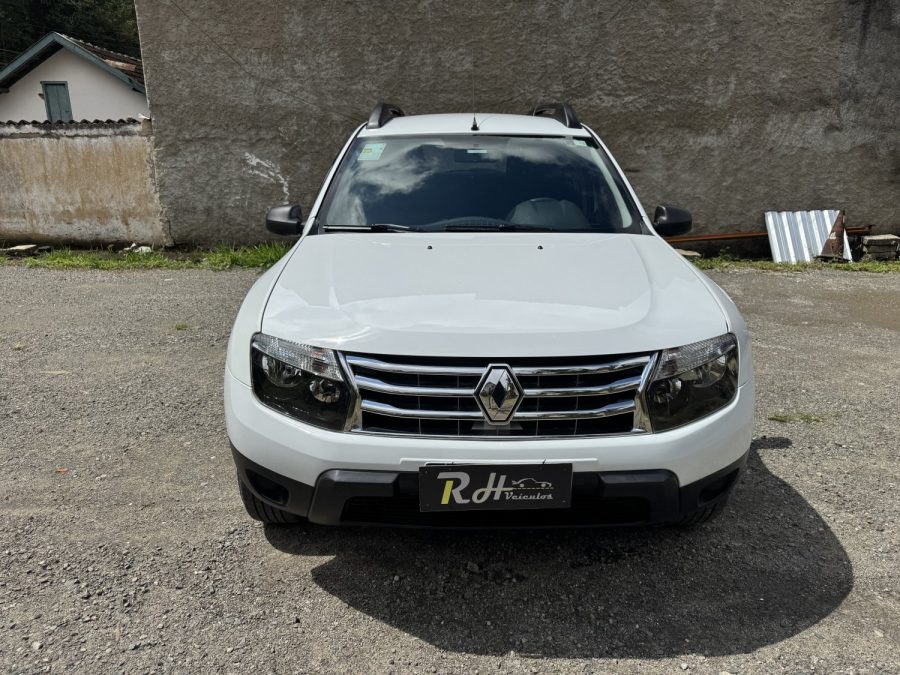 RENAULT Duster - foto 1
