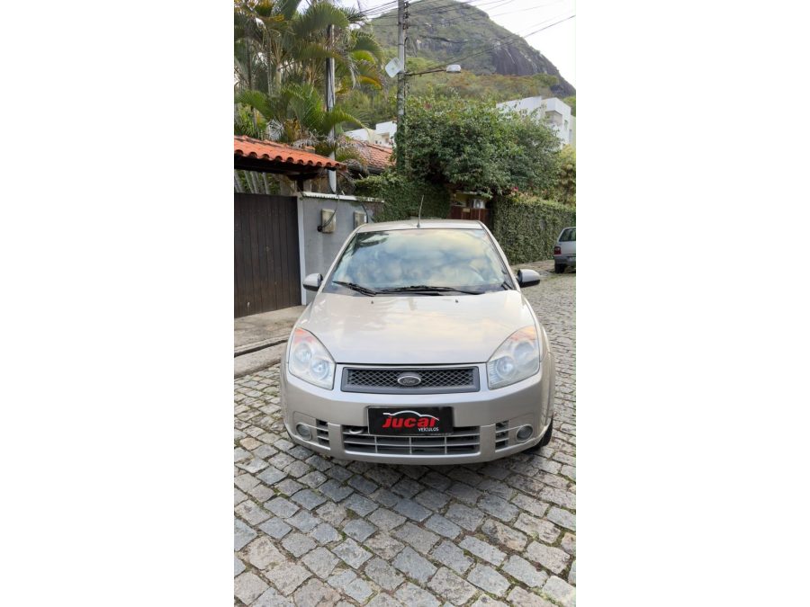 FORD Fiesta - foto 1