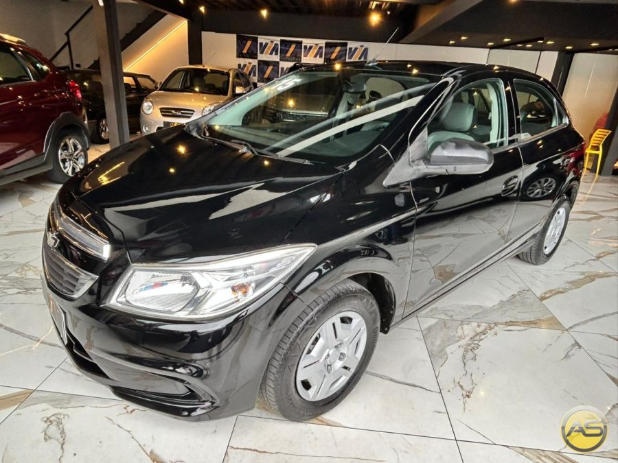 CHEVROLET Onix - foto 1