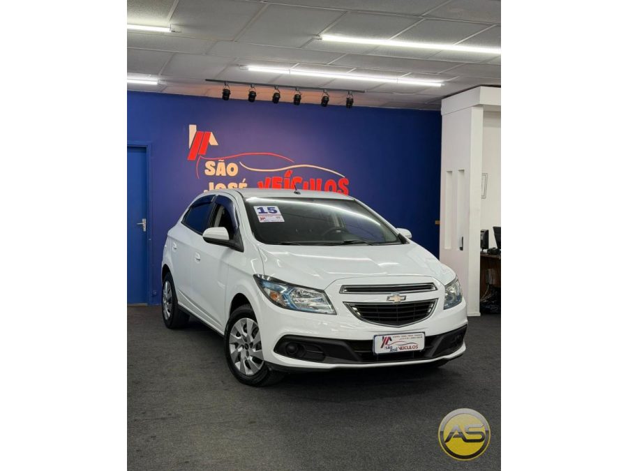 CHEVROLET Onix - foto 1
