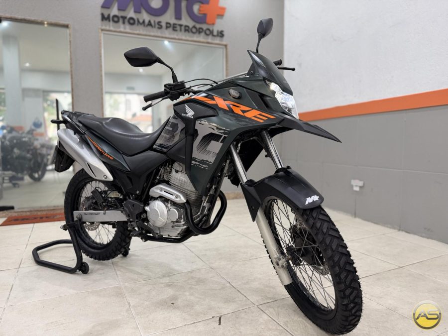 HONDA XRE 300 - foto 1