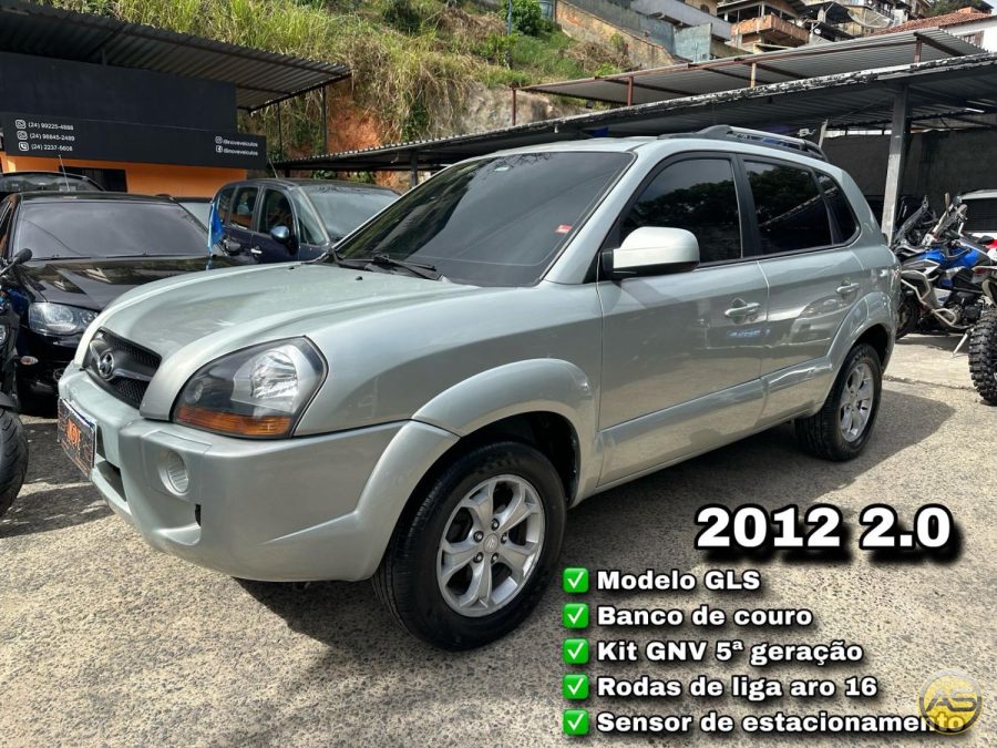 HYUNDAI Tucson - foto 1