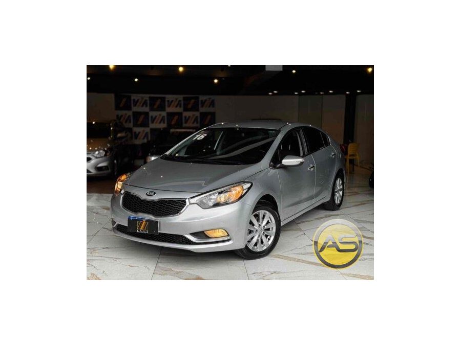 KIA Cerato - foto 1