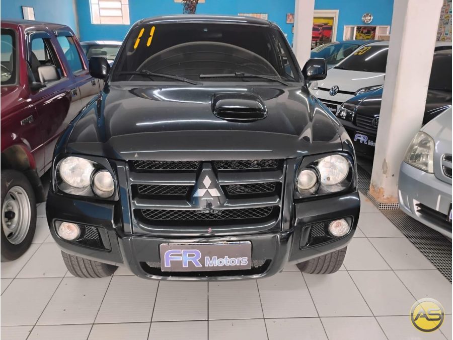 MITSUBISHI Pajero Sport - foto 1