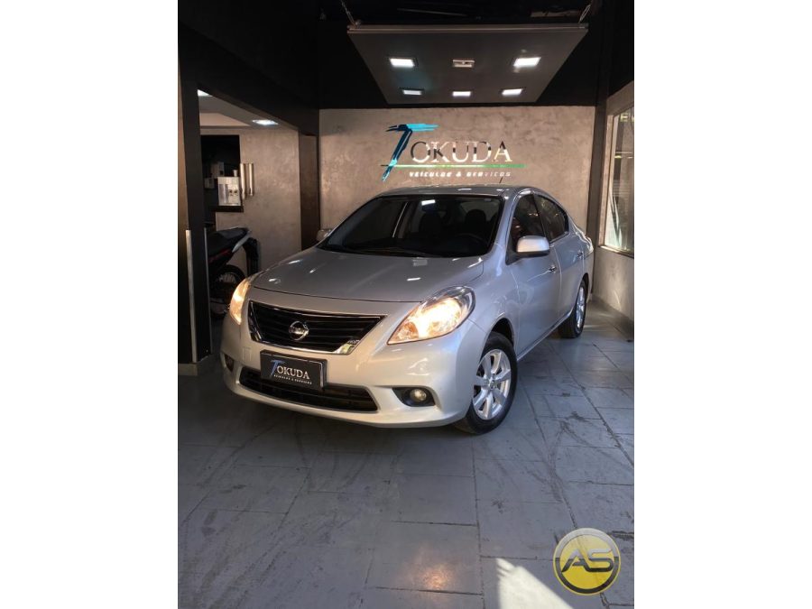 NISSAN Versa - foto 1