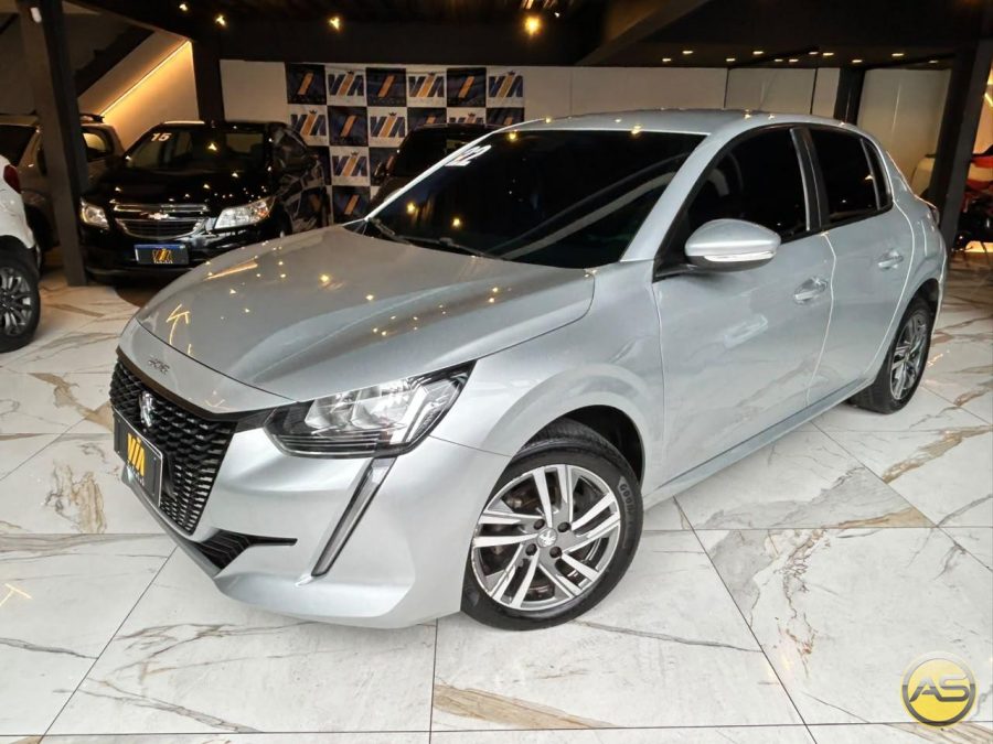 PEUGEOT 208 - foto 1