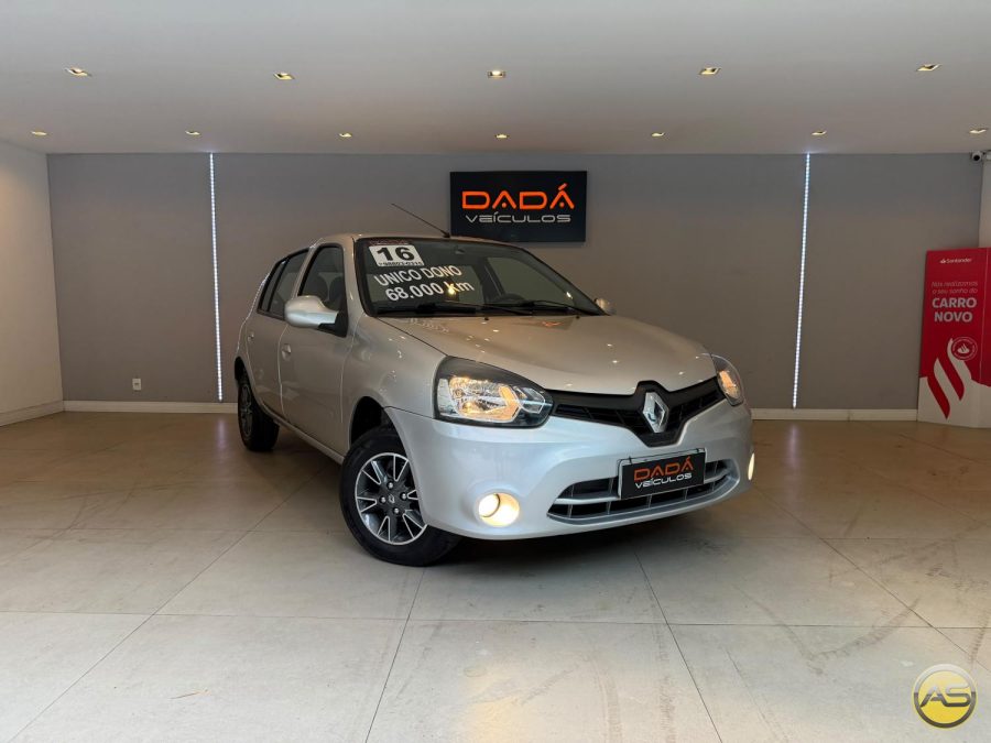 RENAULT Clio - foto 1