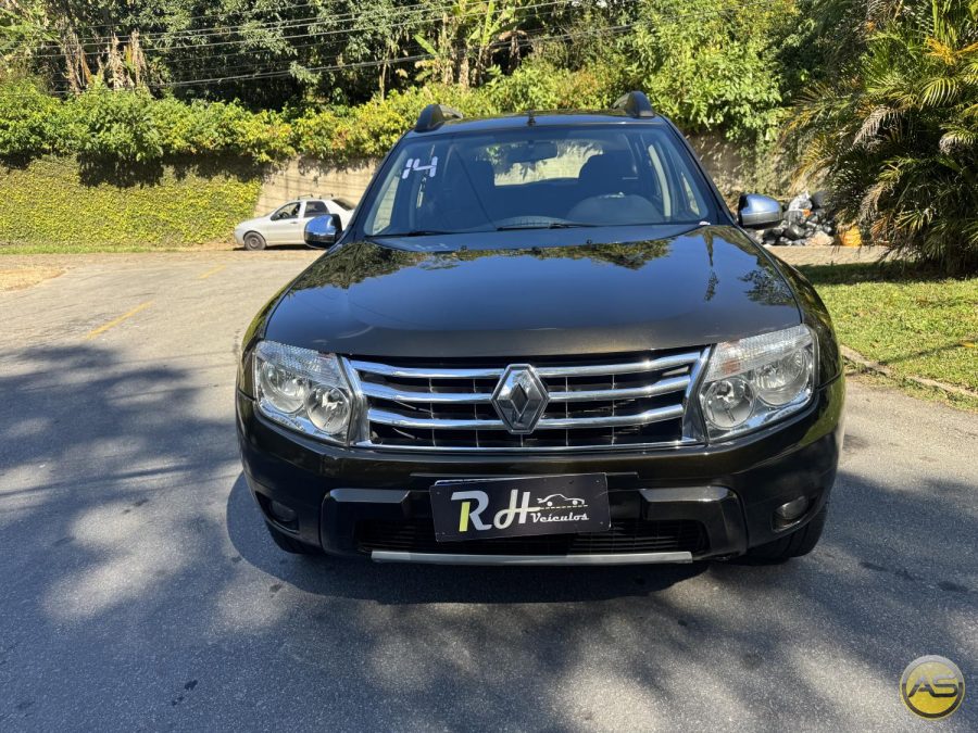 RENAULT Duster - foto 1