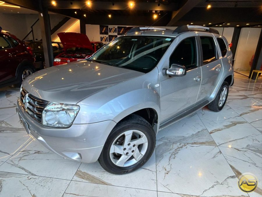 RENAULT Duster - foto 1