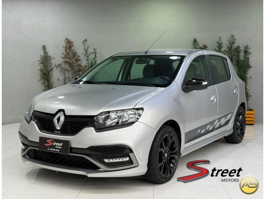 RENAULT Sandero - foto 1