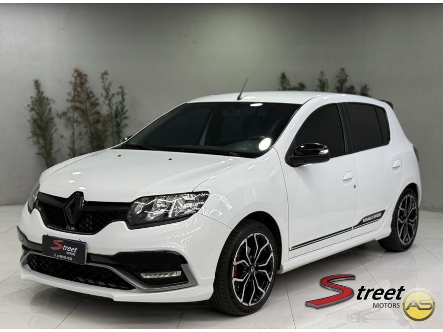 RENAULT Sandero - foto 1