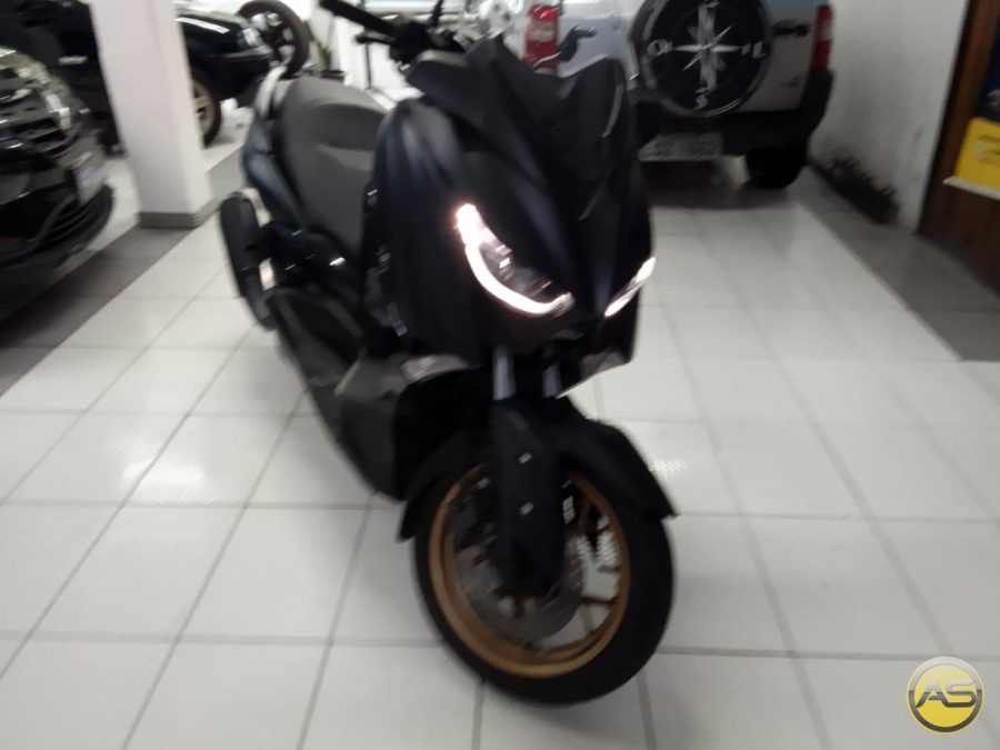 YAMAHA XMAX 250 - foto 1